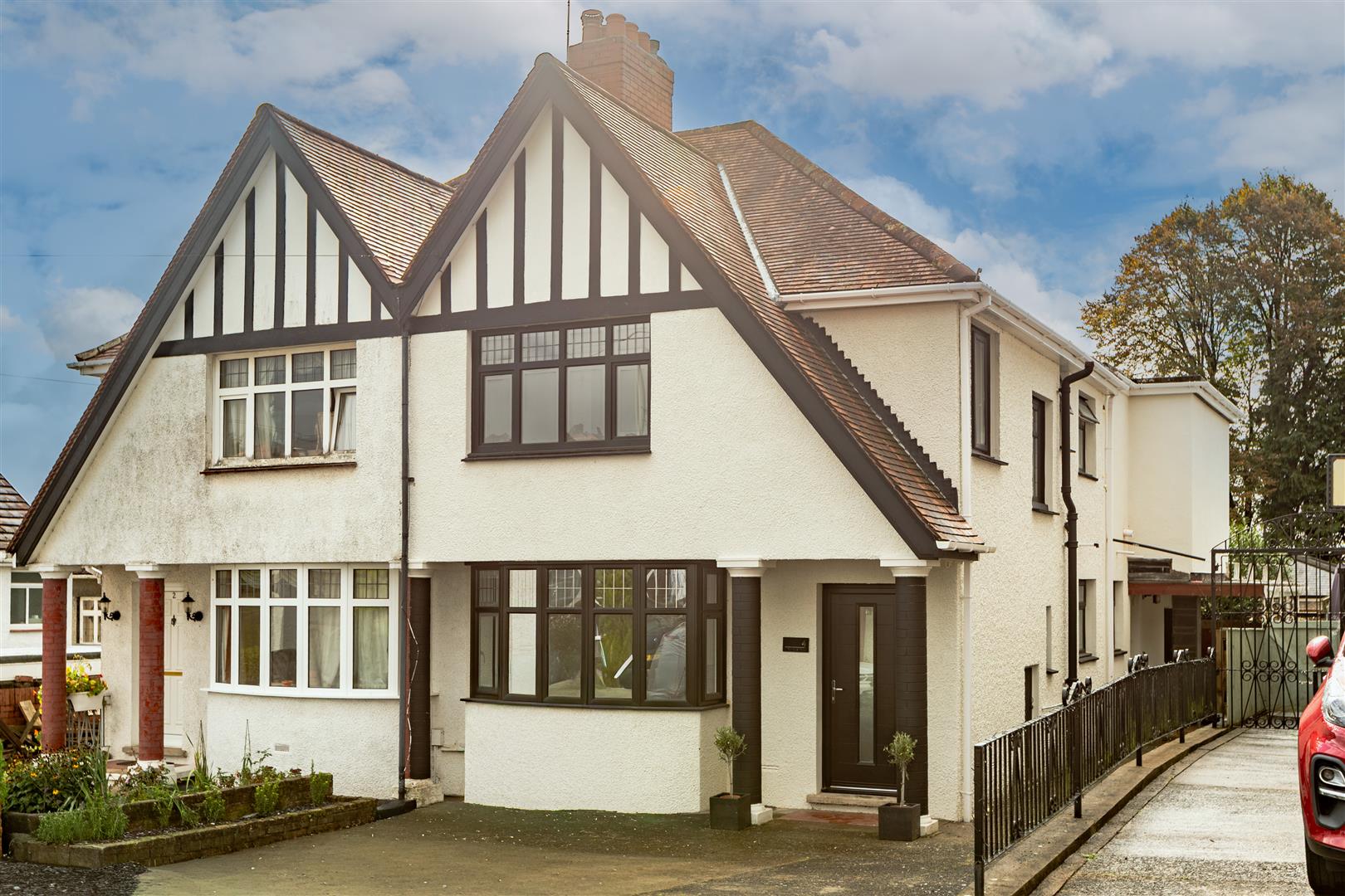 Dunraven Road, Sketty, Swansea, SA2 9LG